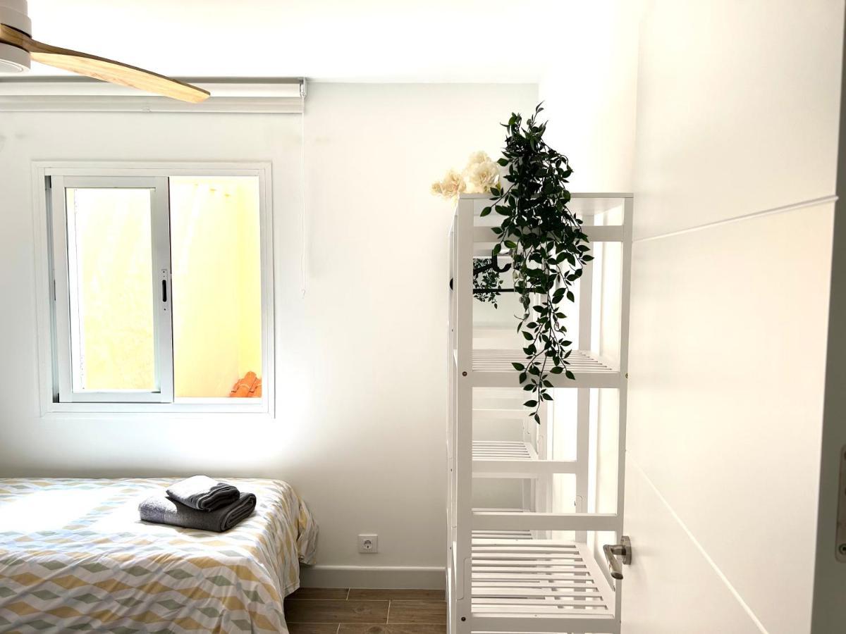 Apartamento Los Lances En Primera Linea De Playa Con Piscina Tarifa Exterior foto